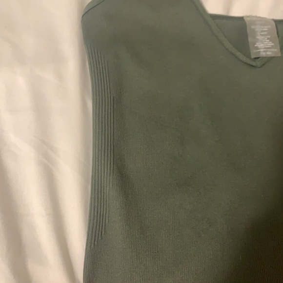 Dynamic Green Bodysuit - Picture 9 of 9